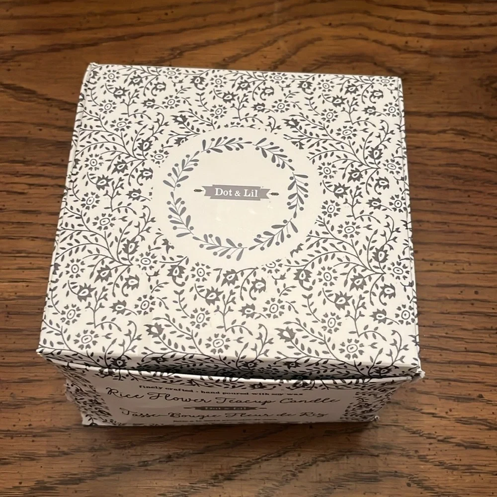Dot & Lil Rice Flower Teacup Candle,‎ new in package